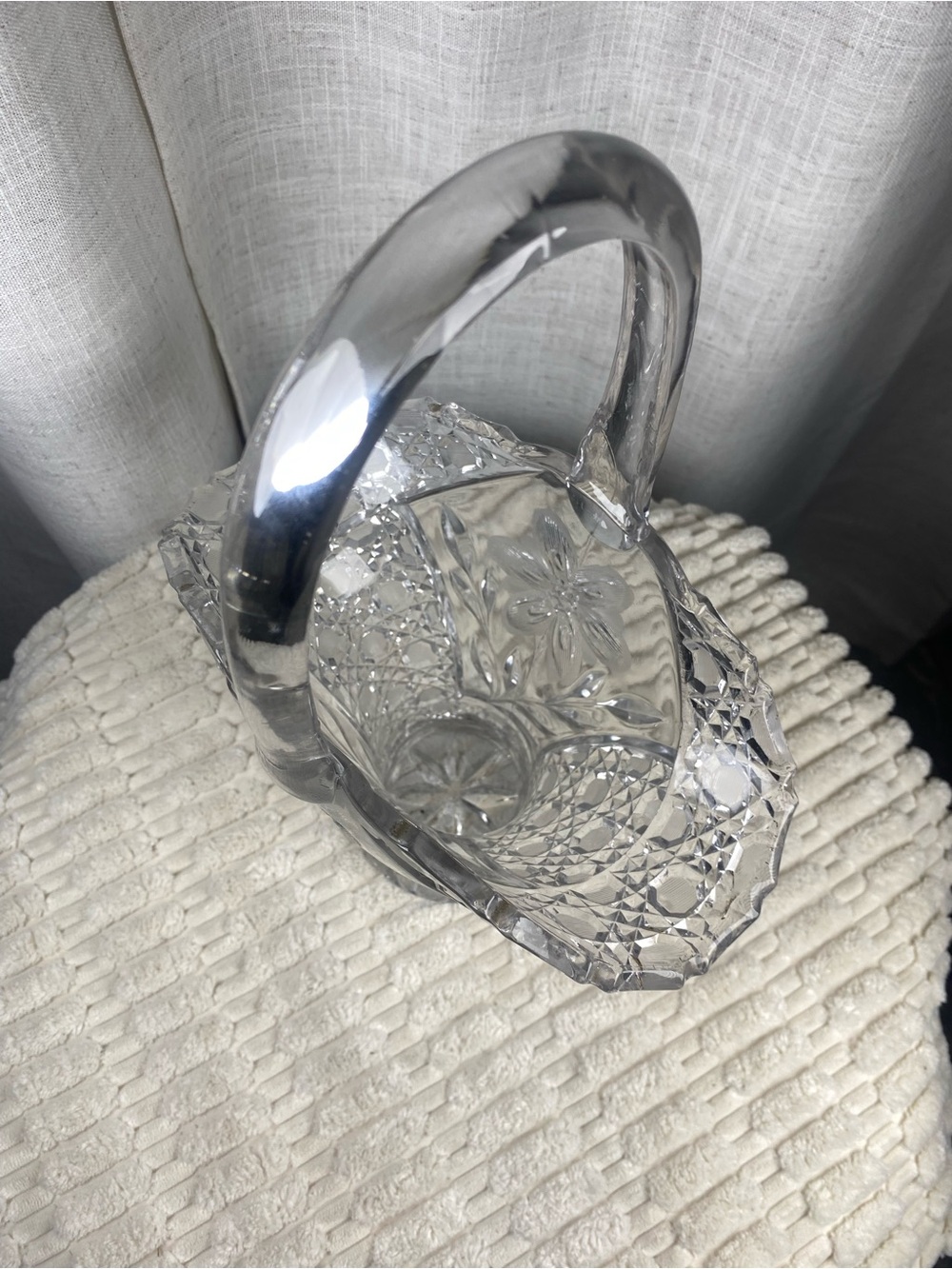 Vintage Crystal Glass Bride’s Basket Vase Flower Etched Starburst Base 11.5” - Picture 10 of 14
